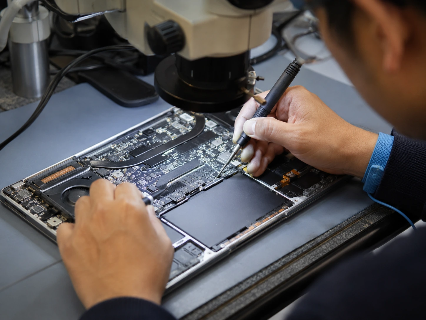 Ремонт платы Huawei MateBook
