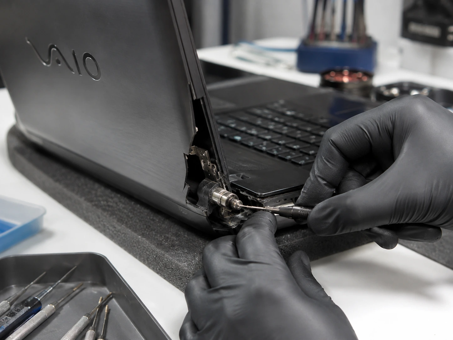 Ремонт петель и корпуса Sony VAIO